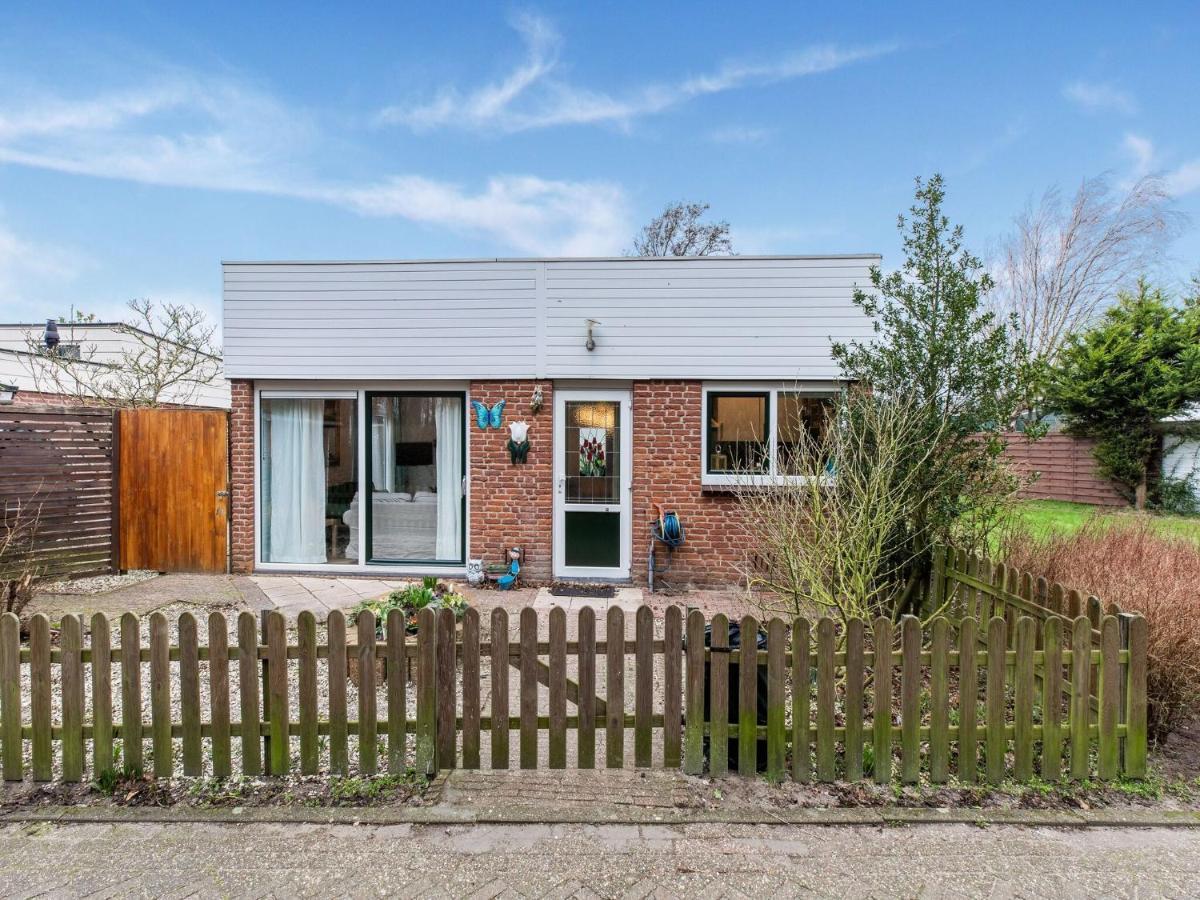 Endearing Holiday Home In Noordwijkerhout With Garden Bbq 외부 사진