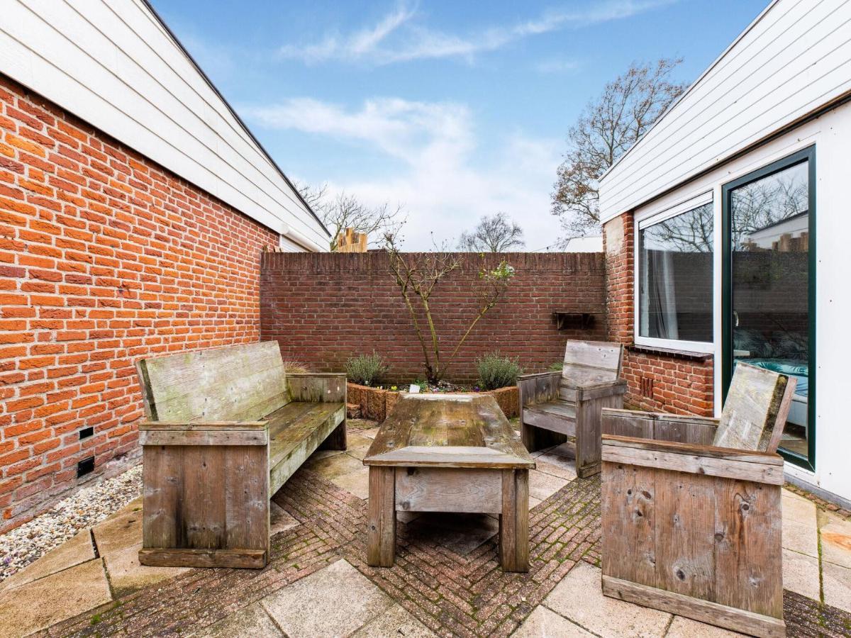 Endearing Holiday Home In Noordwijkerhout With Garden Bbq 외부 사진