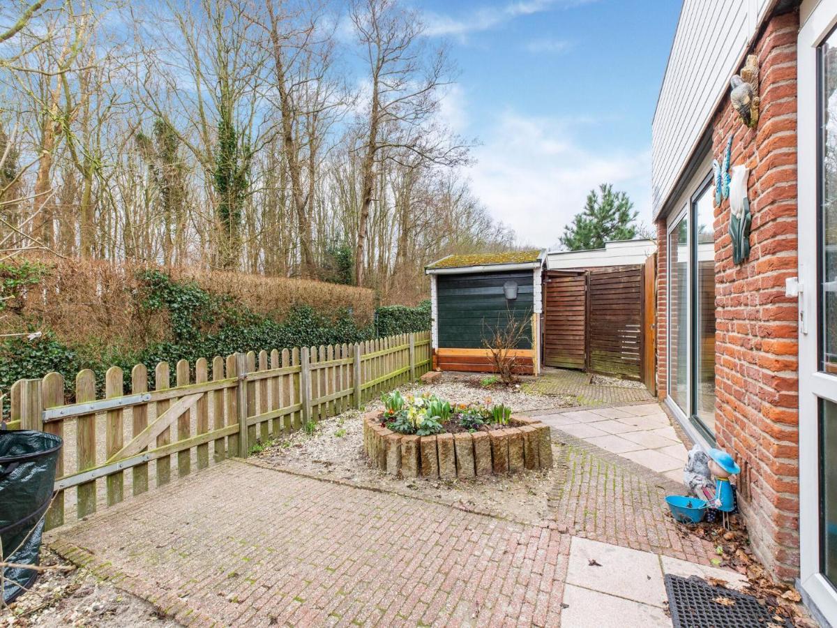 Endearing Holiday Home In Noordwijkerhout With Garden Bbq 외부 사진